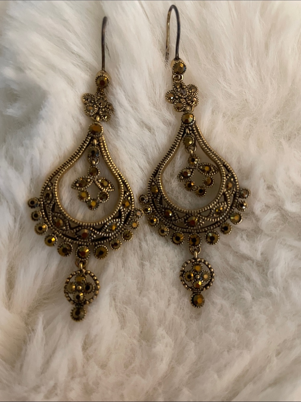 Monet Vintage Gold Teardrop Dangle Earrings
